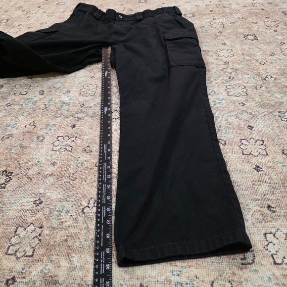 5.11 Tactical Cargo Pants Mens Size 40x30 Black Work Utility Casual Outdoor - Picture 8 of 11
